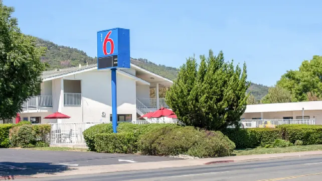 Motel 6 Ukiah, CA