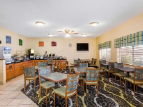 Baymont by Wyndham Billings Hotels in Billings