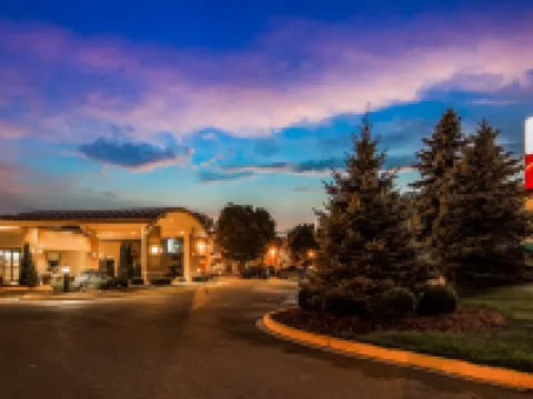 Best Western Plus Guildwood Inn Hotels in Point Edward