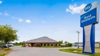 Best Western Norwalk Hotels in Milan Township