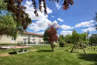 Kyriad Libourne - Saint Emilion Hotels in Saint-Michel-de-Fronsac