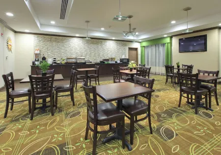 La Quinta Inn & Suites by Wyndham Memphis Wolfchase