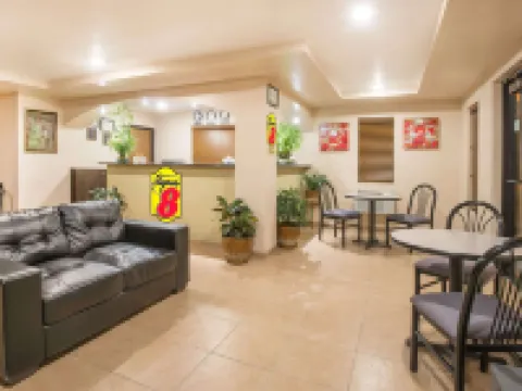 Super 8 by Wyndham Colby Hotels in Colby