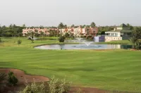 Pavillon du Golf -Palmeraie Suites Hotel a Ouahat Sidi Brahim