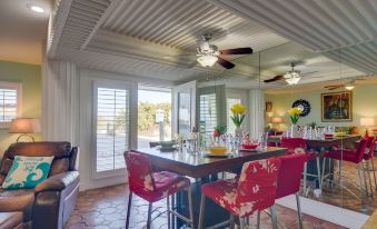 Breezy White Sands House Steps to Gulf Shore!