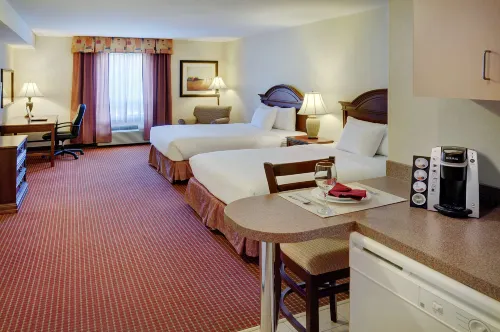 Pomeroy Inn & Suites Fort St. John - parking