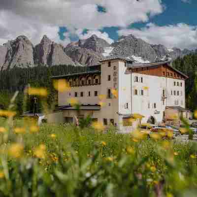 B&B Hotel Passo Tre Croci Cortina Hotel Exterior