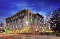 Holiday Inn Windsor - Wine Country Hotels in Windsor