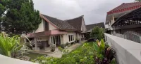 Omah Opa Villa Hotel dekat Jengkoang