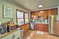 Lakefront Eucha Escape w/ Views & Boat Slip!