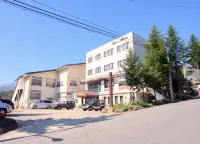 Hakuba Tsugaike Ski Slope Side Espoir Misawa - pemandangan pegunungan