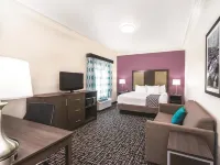 La Quinta Inn & Suites by Wyndham Loudon