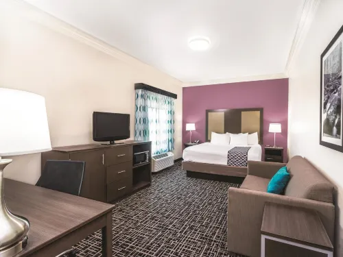 La Quinta Inn & Suites by Wyndham Loudon