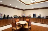 Country Inn & Suites by Radisson, Oklahoma City - Quail Springs, OK - breakfast