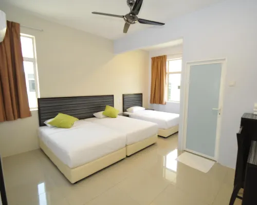 Mayton Residence Hotels in Mentakab