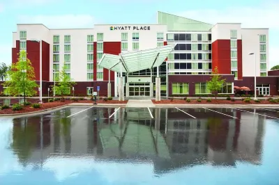 Hyatt Place Raleigh/Cary Отели в г. Мередит