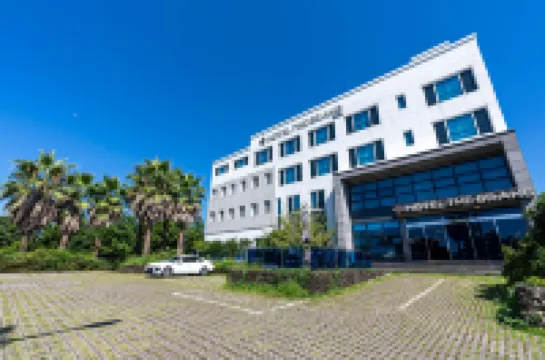 Hotel the Grang Jungmun Hotels near Shinhwa Theme Park