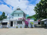 P.California Inter Hostel Hotels in 