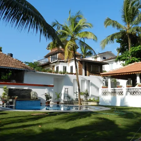 Colonia Santa Maria, A Club M Associate