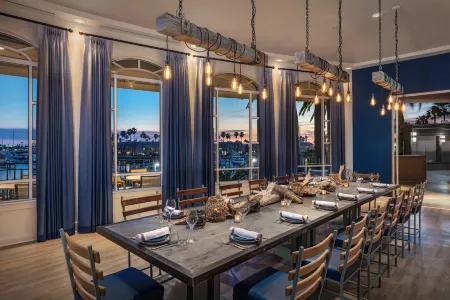 Loews Coronado Bay Resort Отели рядом с достопримечательностью «Vietnam Unit Memorial Monument»