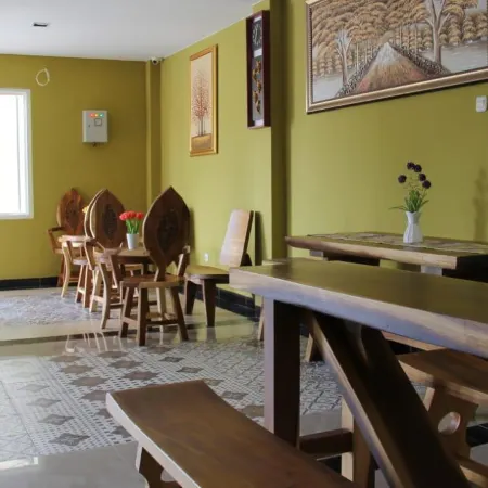 Granada Inn Palu