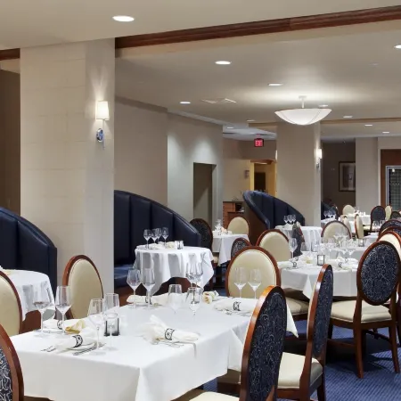 DoubleTree by Hilton Hotel New Bern Riverfront