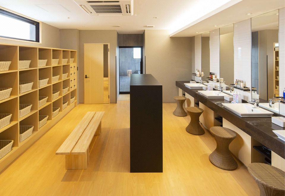 아와지 인터내셔널 호텔 더 선플라자 외관