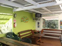 Pippies Backpacker Units Hotels in Rainbow Beach