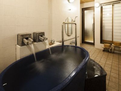 和洋式スペシャルルーム(浴室)(東ウイング) 湯田温泉 ユウベルホテル松政の写真