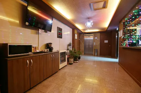 Asan Rainbow Отели рядом с достопримечательностью «Хёнчхунса»