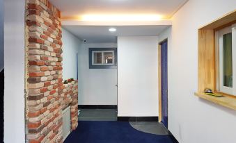 Taebaek Blue Moon Motel