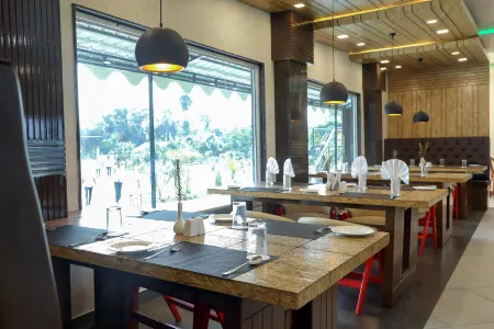 Resort Trimurti Отели в г. Чалза Махабари