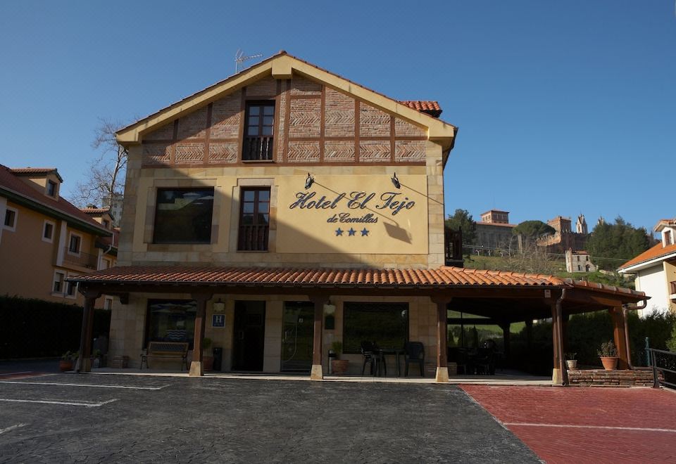 hotel overview picture