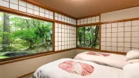 慄津溫泉 法師