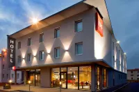 Ibis Budget Clermont Ferrand Nord Riom Hotels in Riom