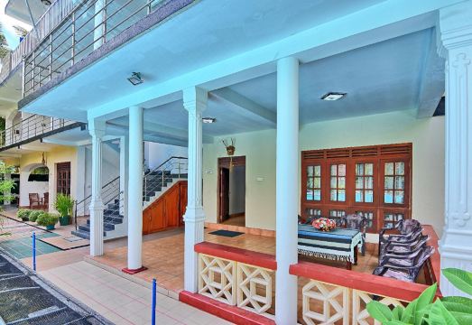 더 로지 우나와투나