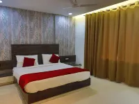 Hotel Golden Leaf Hotel dekat Kompleks Capitol