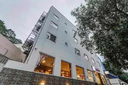 Season 4 Residences - Nungambakkam Near US Consulate, Apollo Hospital, Shankar Nethralaya