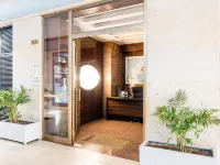Suite in Center