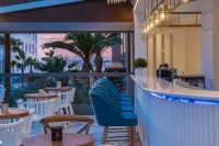 Mari Kristin Beach Hotel - bar