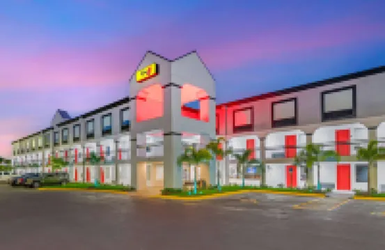 슈퍼 8 바이 윈덤 올랜도 니어 플로리다 몰