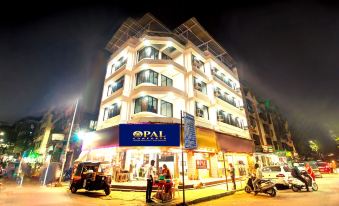 Opal Comforts- A Business Hotel