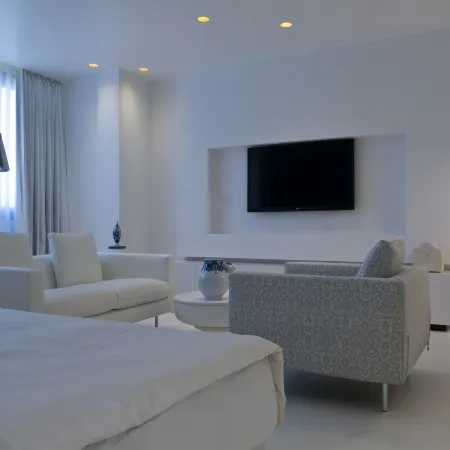 B-Aparthotel Regent