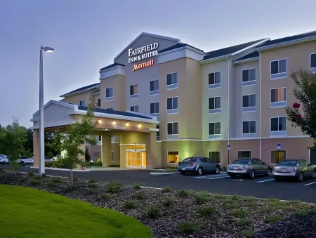 Fairfield Inn & Suites Lake City
