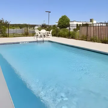 Super 8 by Wyndham Greenville