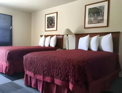 Travelodge 溫德姆加盧普 Nugget Gallery附近的飯店