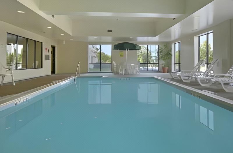 Holiday Inn Express & Suites Baltimore - BWI Airport North by IHG photo 3