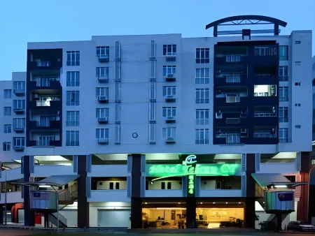 Hotel Tebrau CT