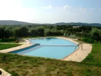 Moonbeam Hotel - Pools