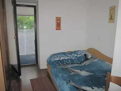 Rooms & Apartments Semić